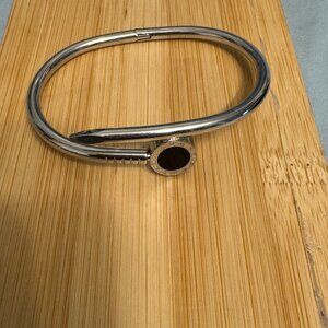 Silver Oval Hook Bracelet